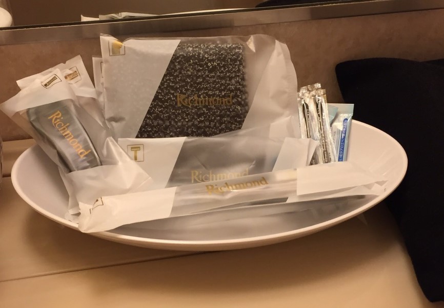 リッチモンドホテル浜松の部屋の洗面セットの写真